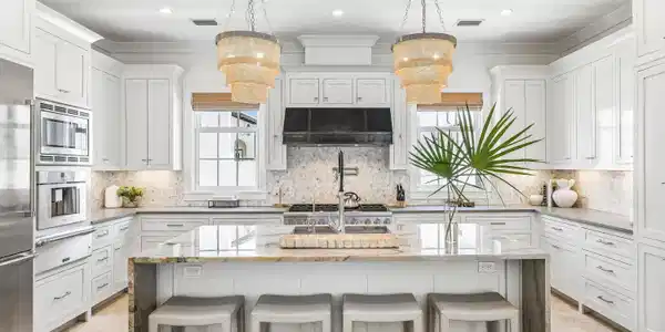 Image 3: 74Nonesuch_Kitchen