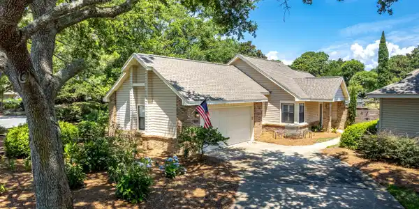 1241 Deerwood Drive