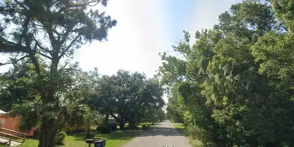 Image 4: Street View