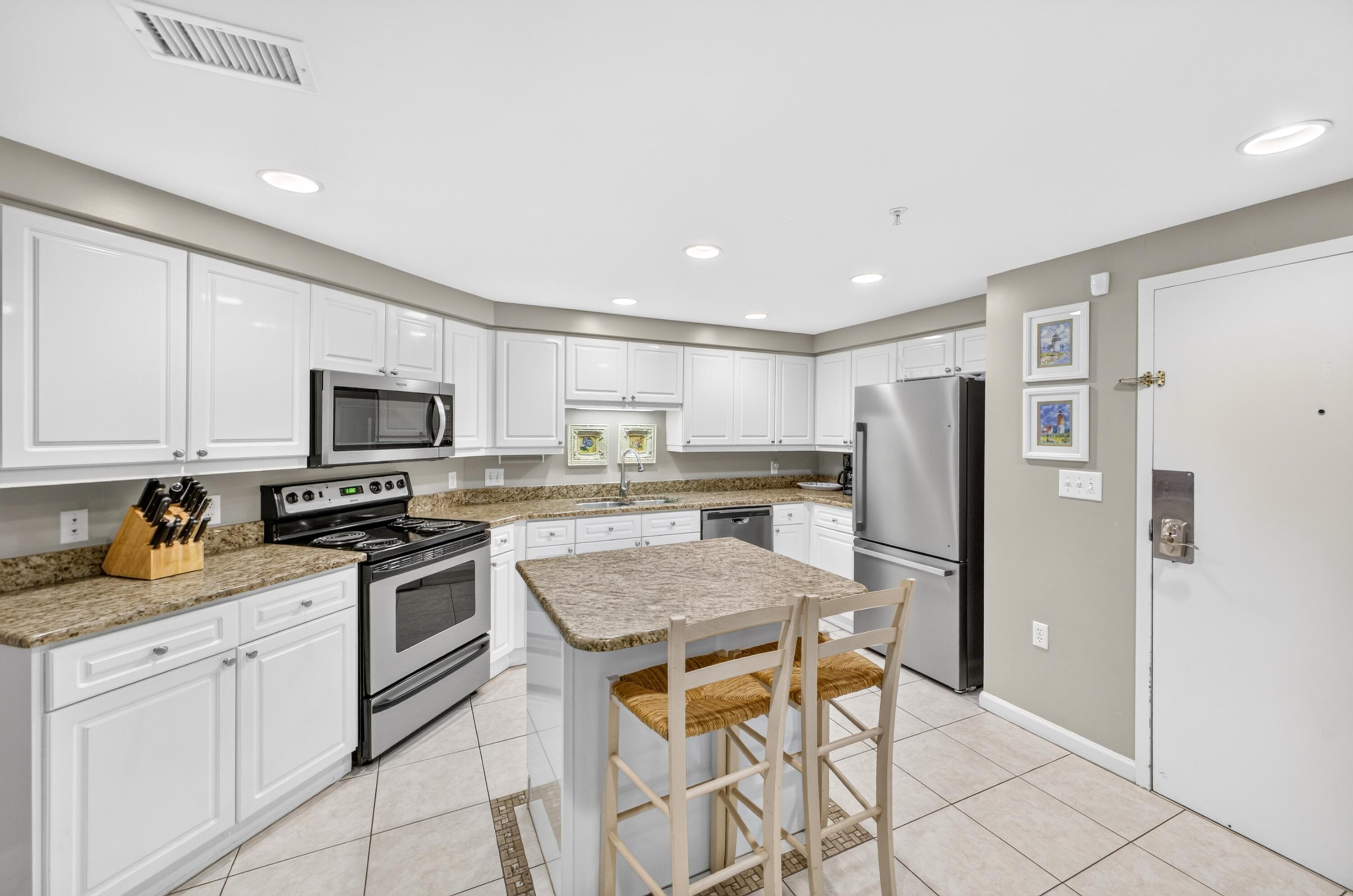 Image 2: Kitchen