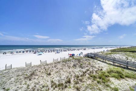 660 Nautilus Court