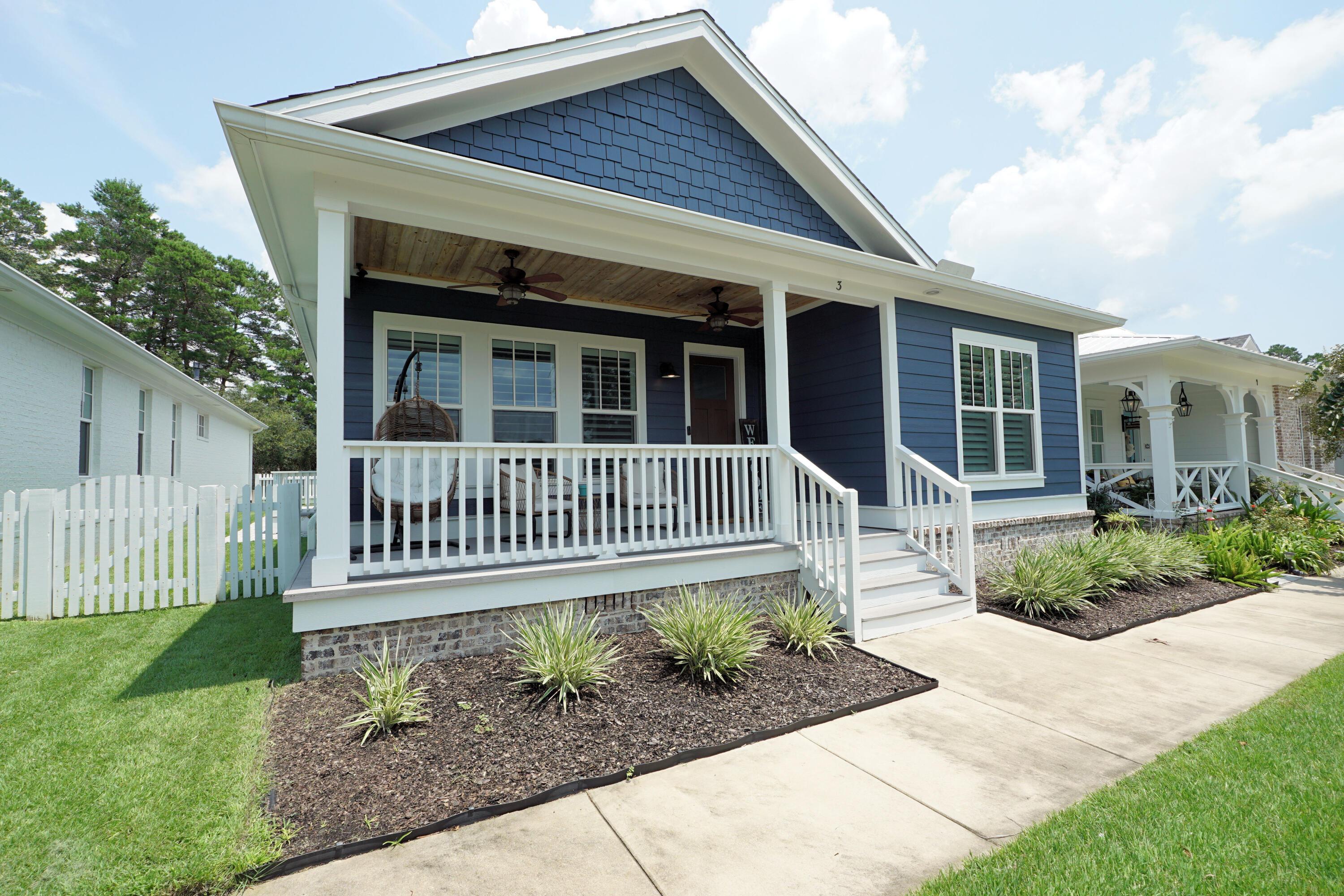 Image 1: 3FrontPorchFrt3