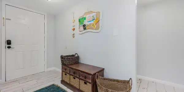 124 N Driftwood Bay