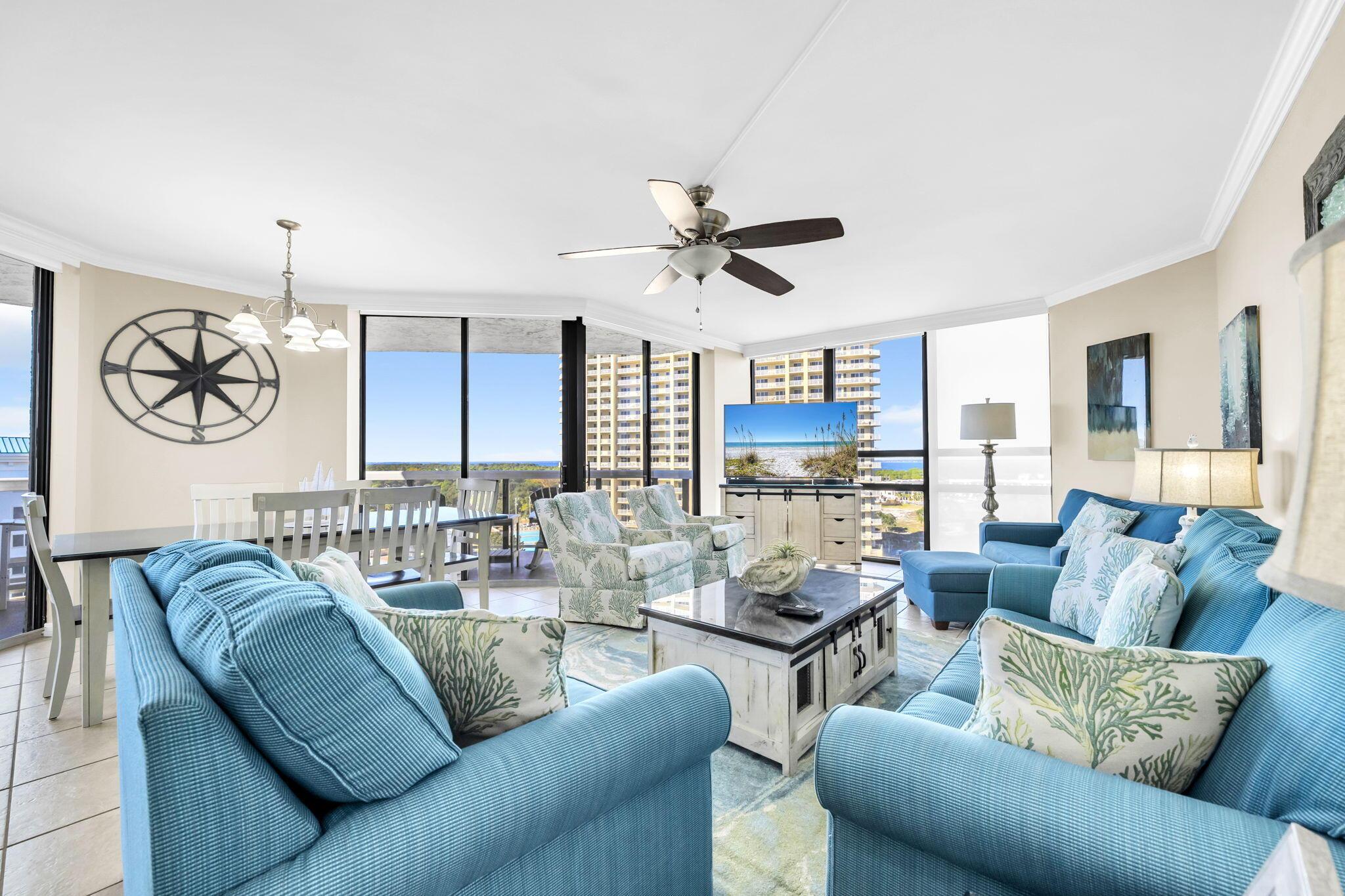 Image 3: Living Room