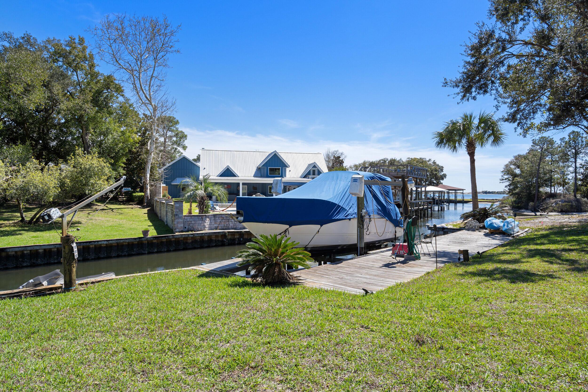 Image 3: 21neptunedrive_58