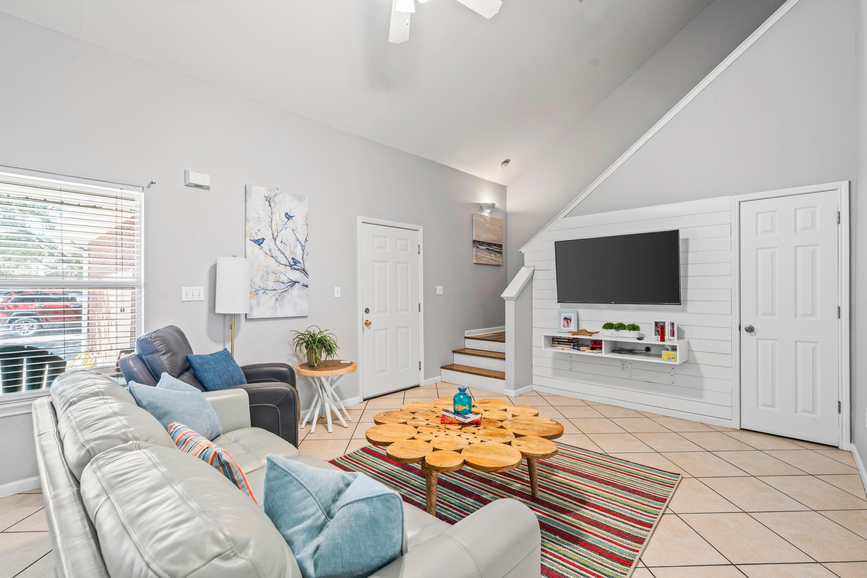 Image 3: 1000 Airport Road #123-22