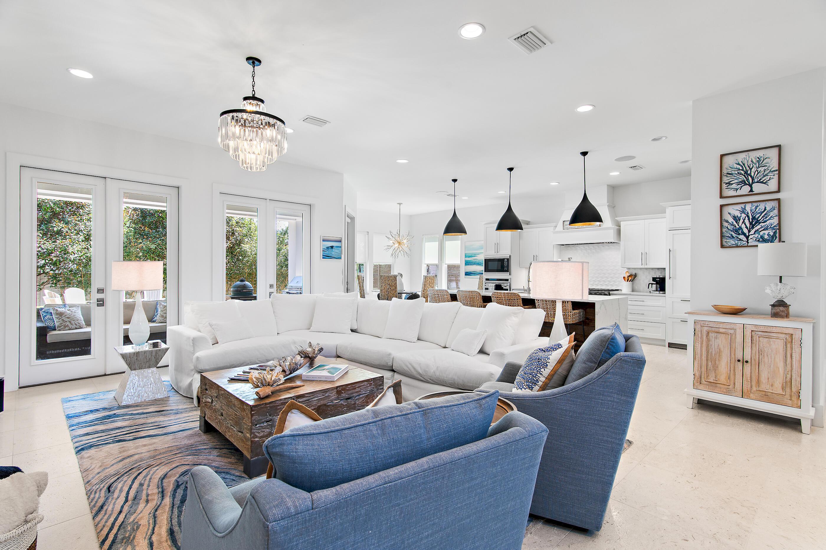 Image 2: 100 Cypress Breeze Blvd.