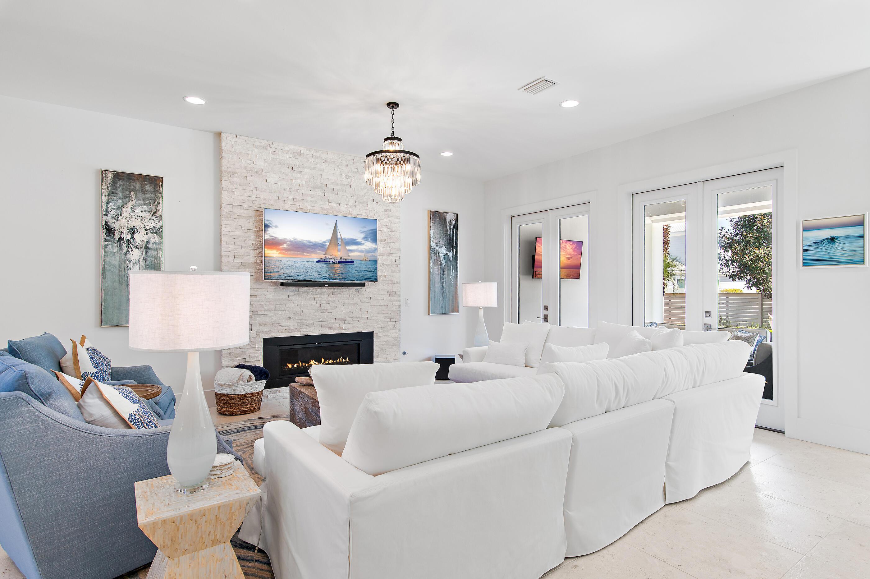 Image 3: 100 Cypress Breeze Blvd.