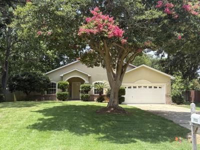 1933 Sparrow Lane