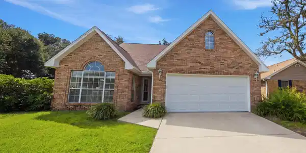 Image 4: Front of the House