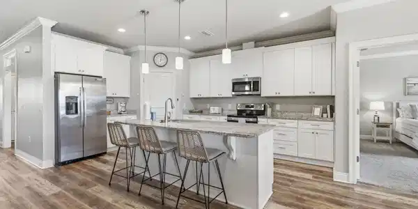 Image 3: 11-web-or-mls-2590-lovewood-dr