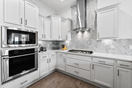 125 W Pine Lands Loop