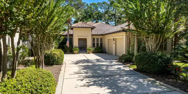 2504 Vineyard Lane