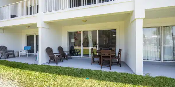 Image 4: 4102 Walkout Patio