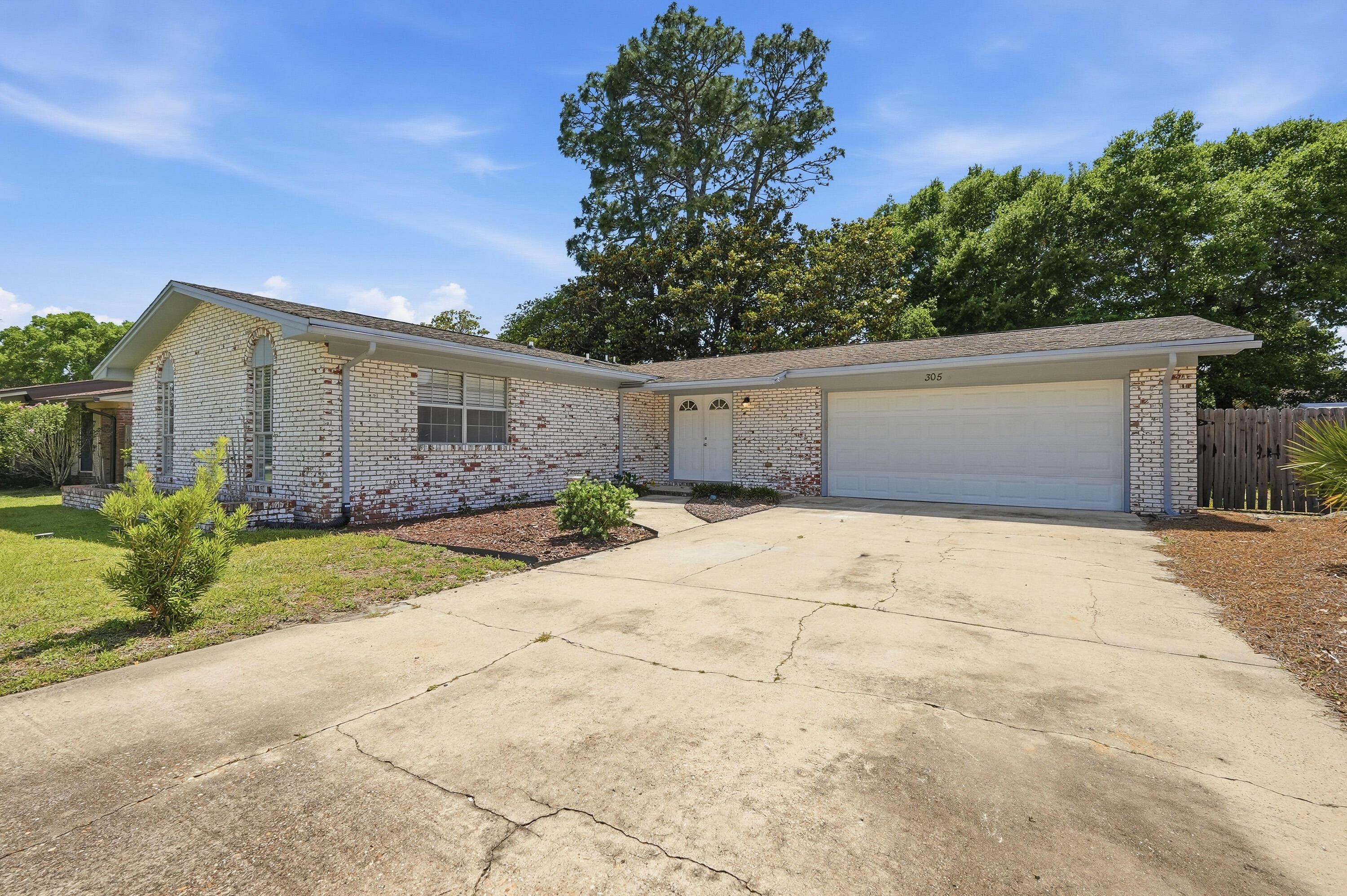 Image 2: 4_305 st andrews dr-4