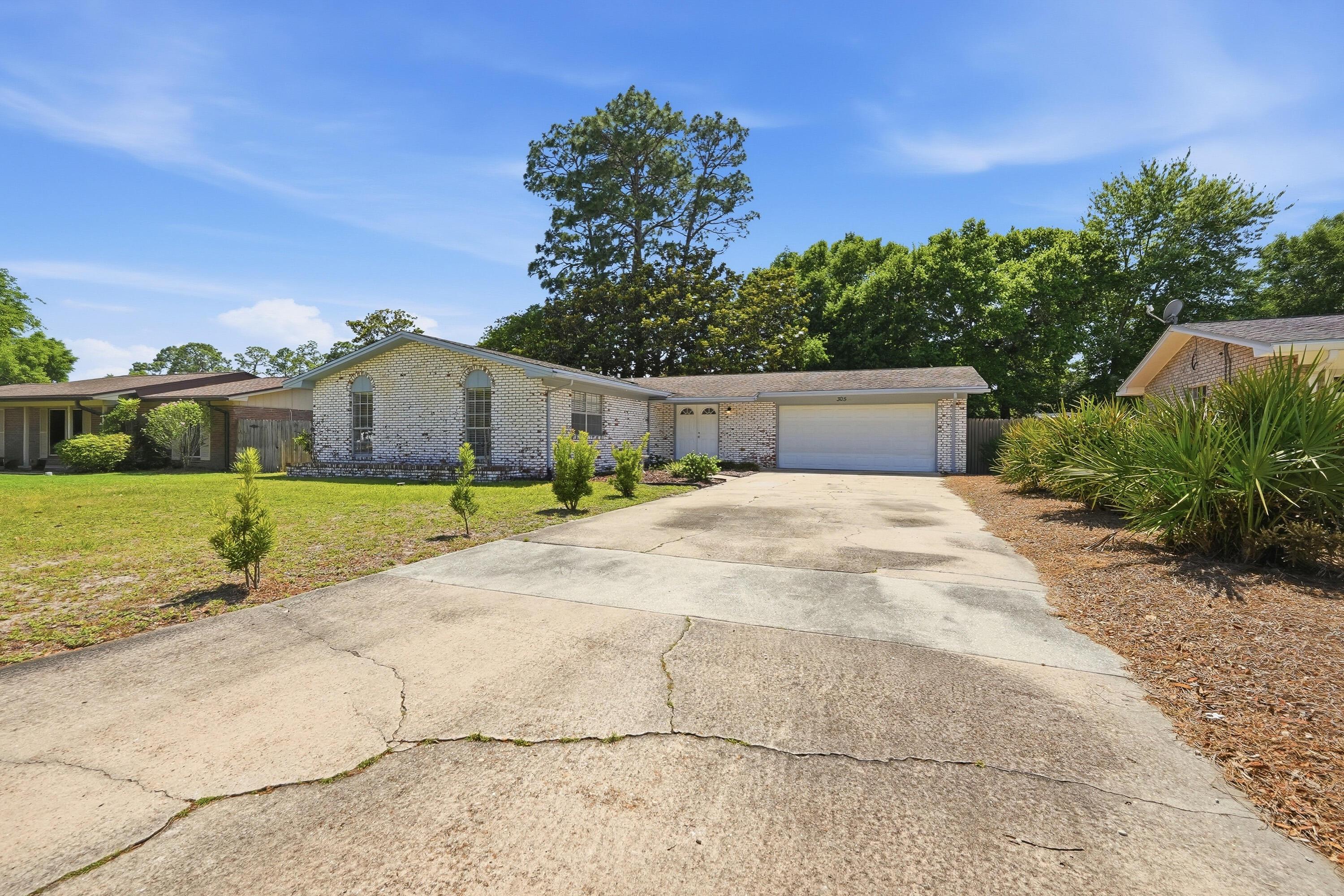 Image 3: 3_305 st andrews dr-3