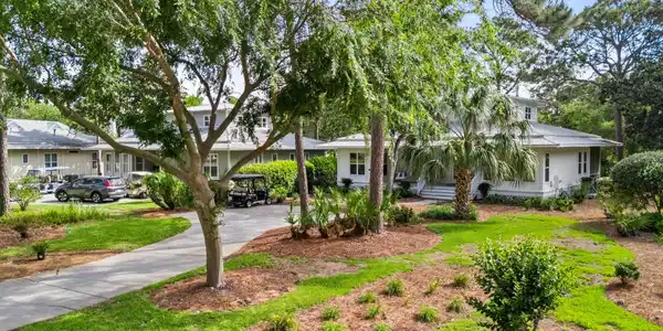 1103 Prestwick Place