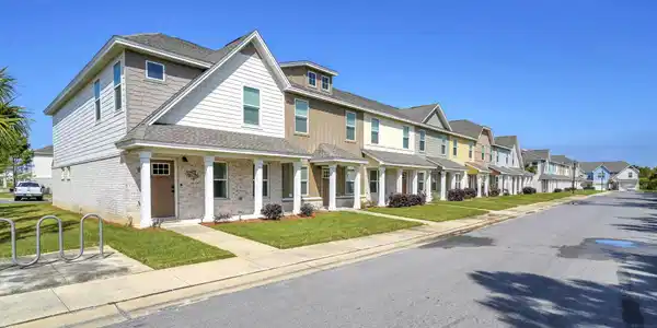 400 Mattie M Kelly Boulevard