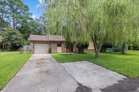 1405 Mixon Dr Drive