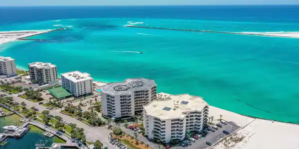 Image 3: 100 Gulf Shore Drive_