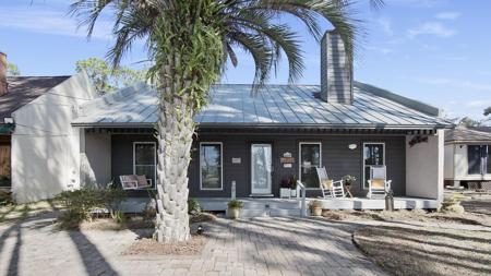 316 PINETREE Drive