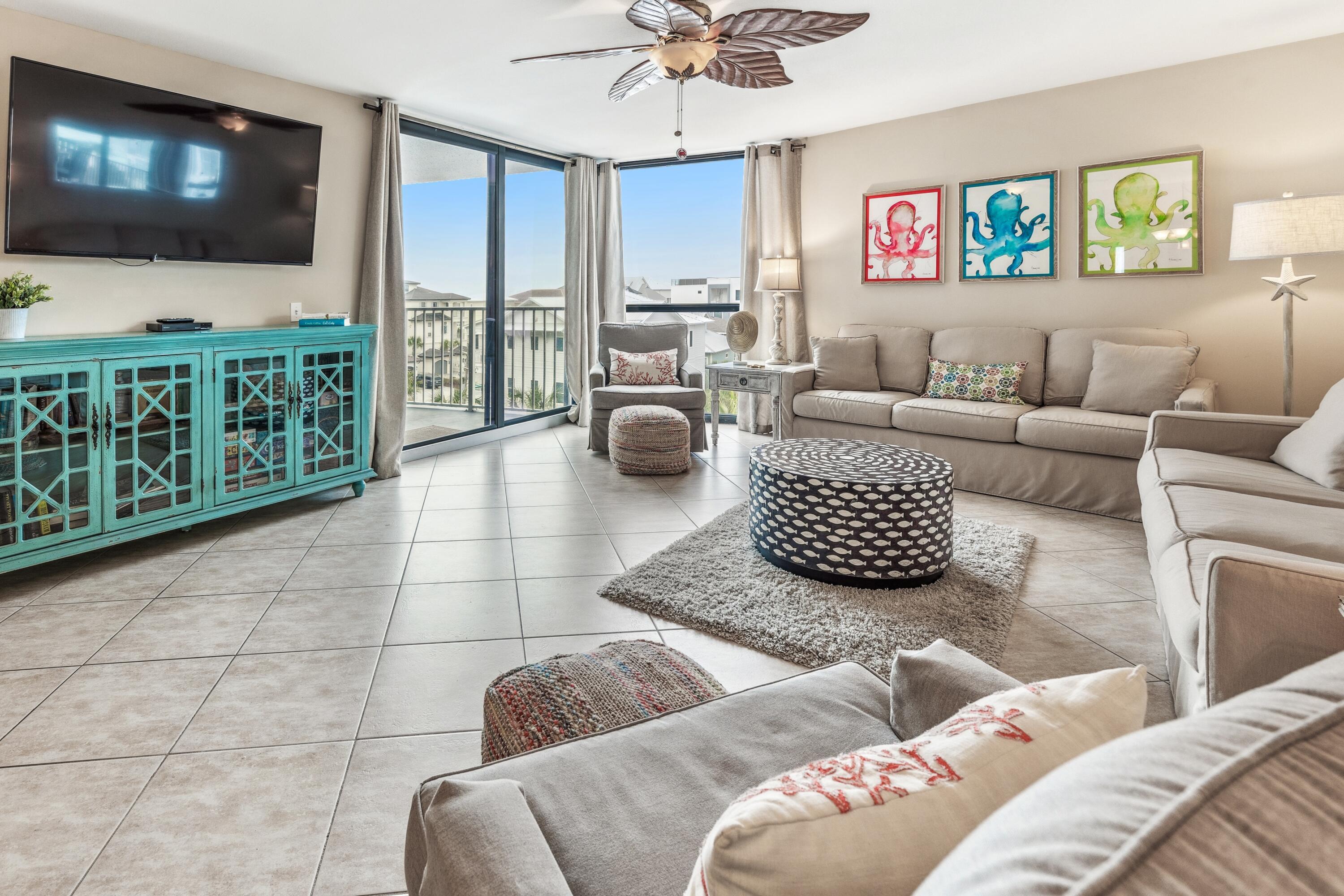 Image 2: Living Area