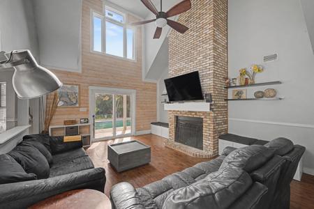1004 Sandra Drive