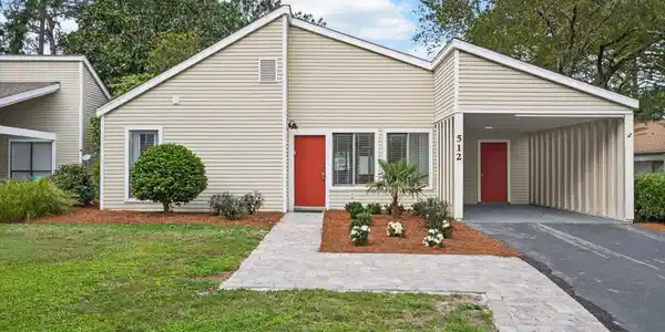 Image 2: 2-web-or-mls-A7400891