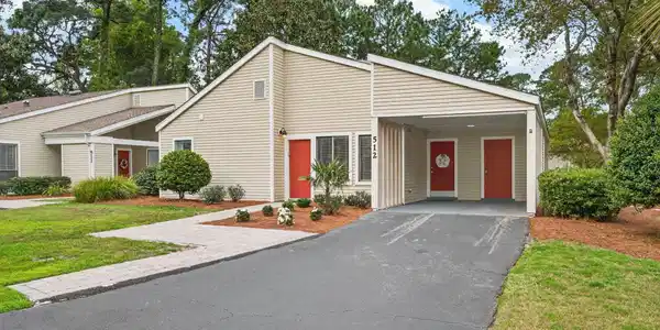 Image 3: 3-web-or-mls-A7400897
