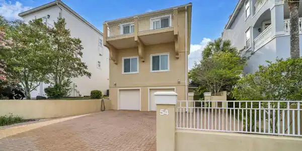 54 Terra Cotta Way