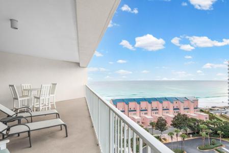 550 Tops L Beach Boulevard