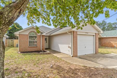 1906 Summer Hills Lane