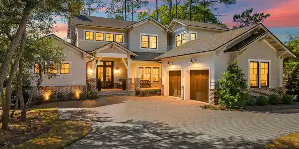 1201 W Water Oak