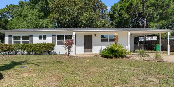451 Stonehenge Dr Drive