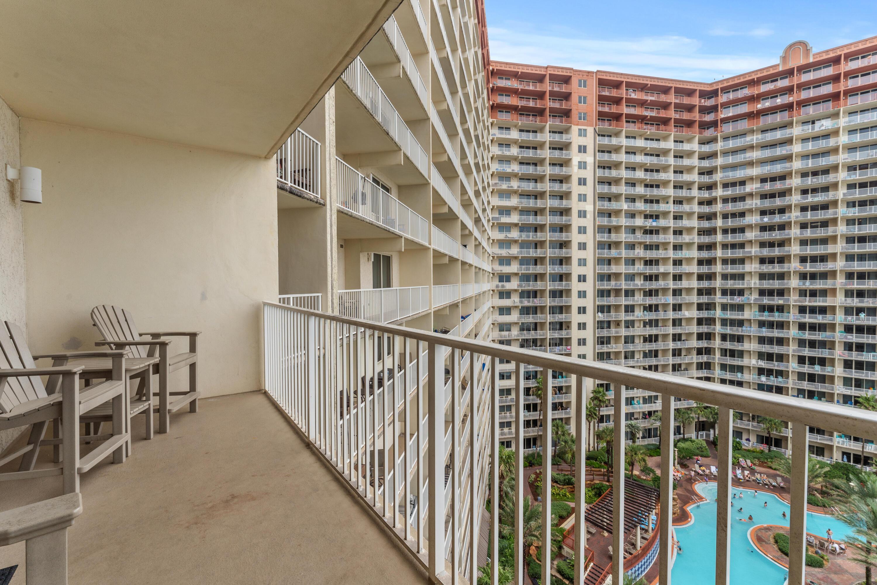 Image 2: 027-9900SouthThomasDrive-1109-PanamaCity