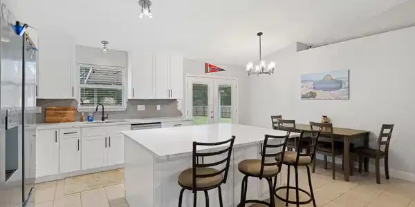 8816 Kiwi Place