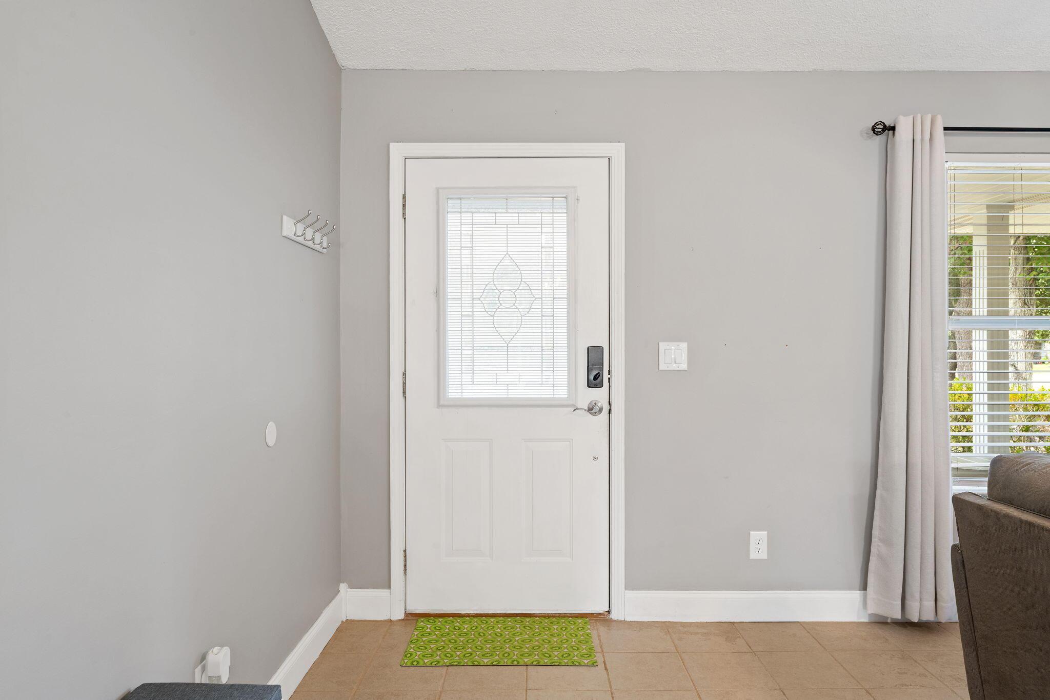 Image 4: 5-web-or-mls-8816-kiwi-pl