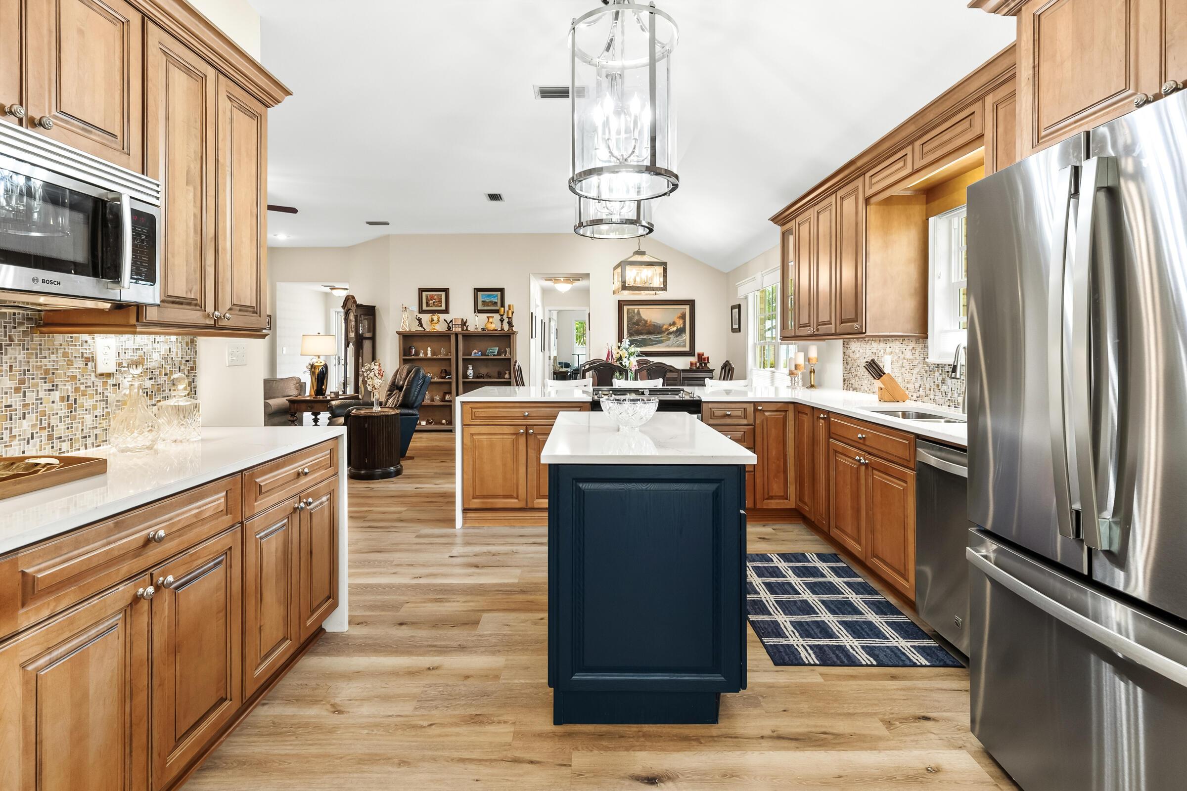 Image 2: Kitchen