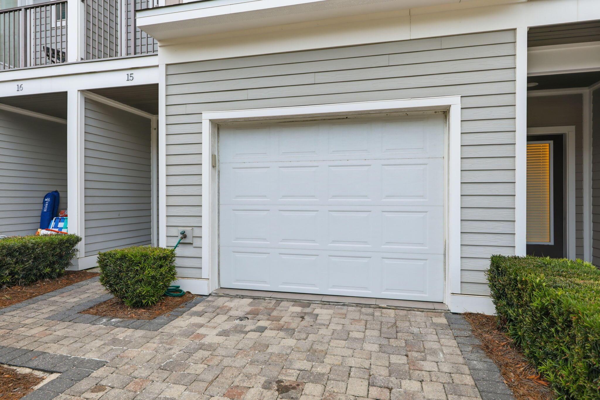 Image 4: driftwood garage