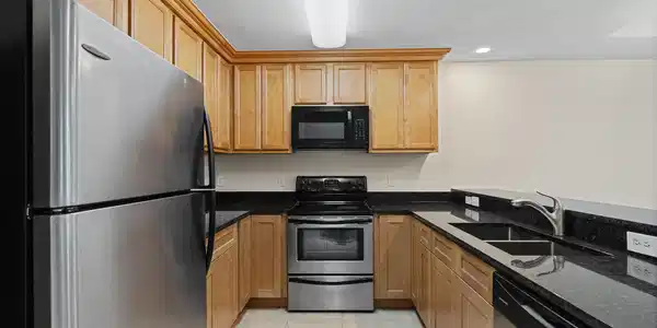 Image 2: Kitchen