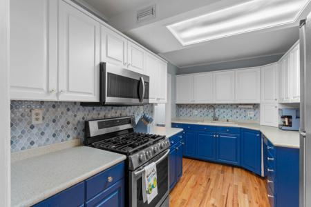 218 NW Katherine Place