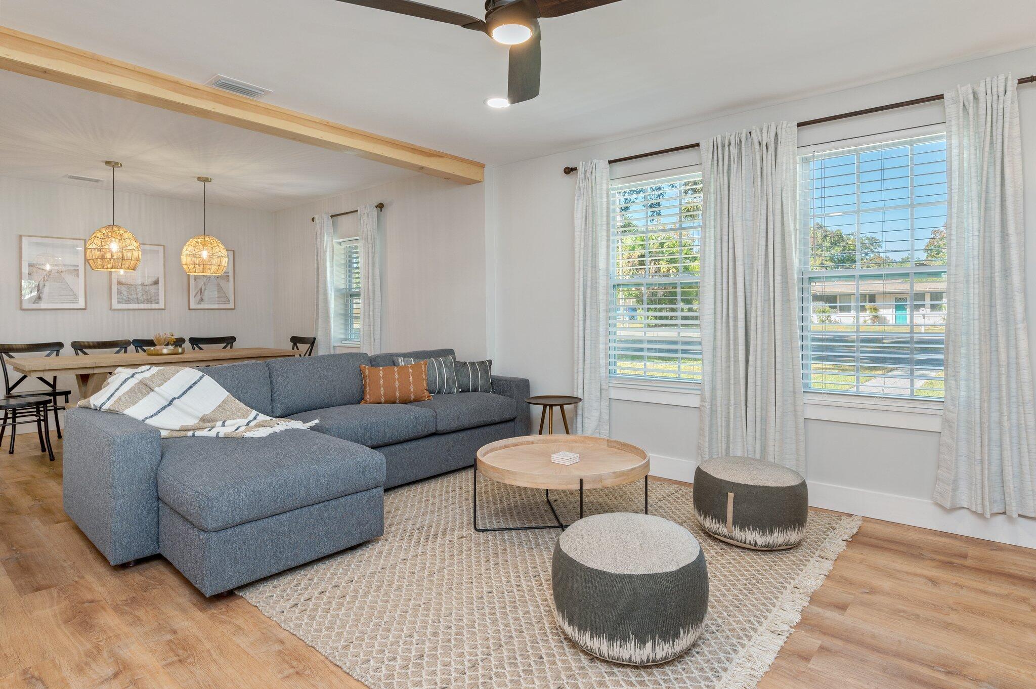 Image 4: 4-web-or-mls-342-hollywood-blvd-se