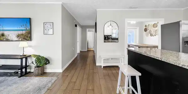 Image 3: 7-web-or-mls-DSC02334