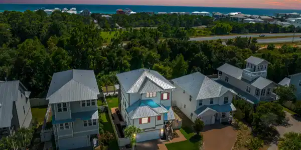 52 S Grande Pointe Drive