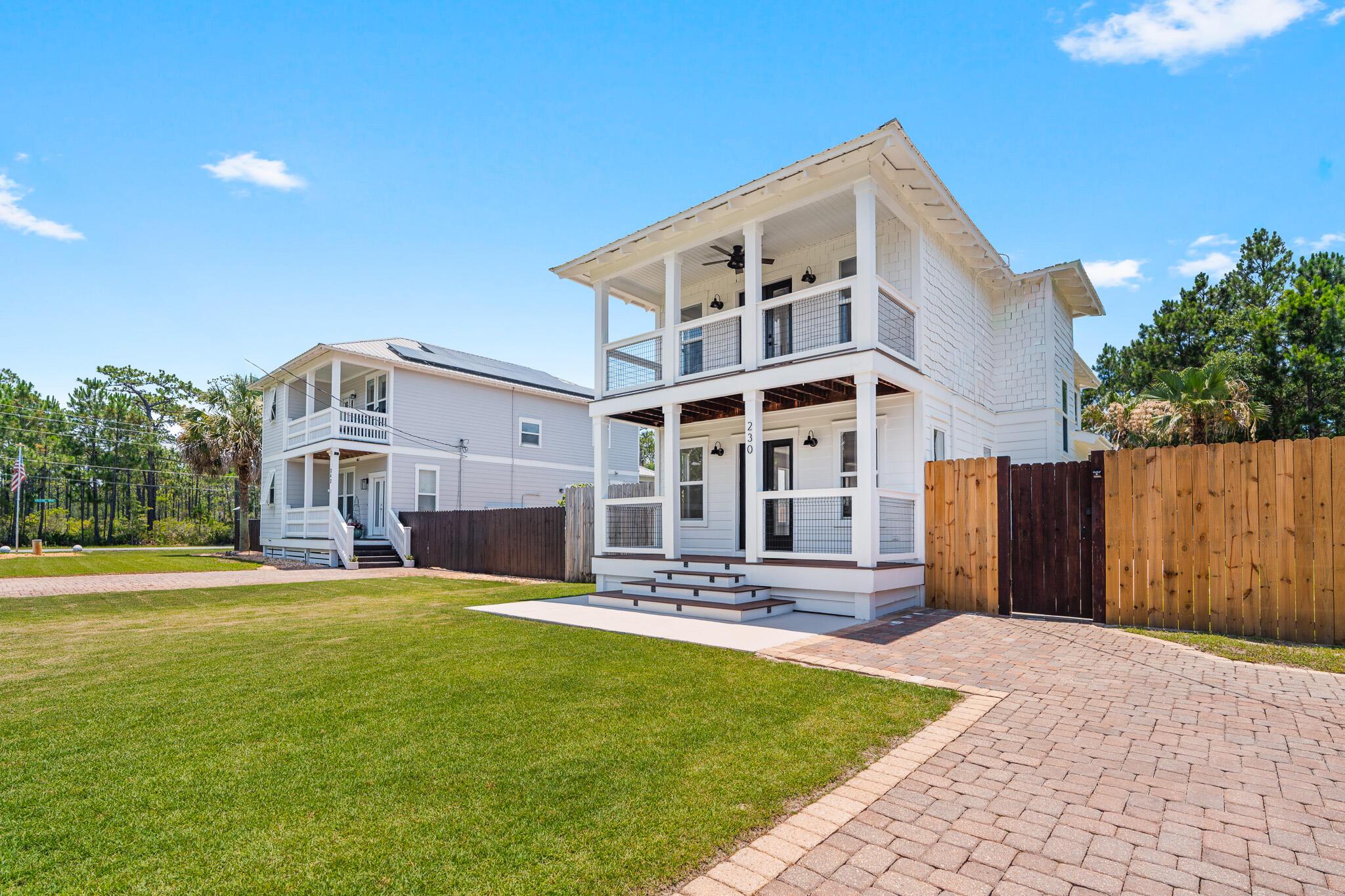 Image 3: 230 E Lamb Drive MLS 3