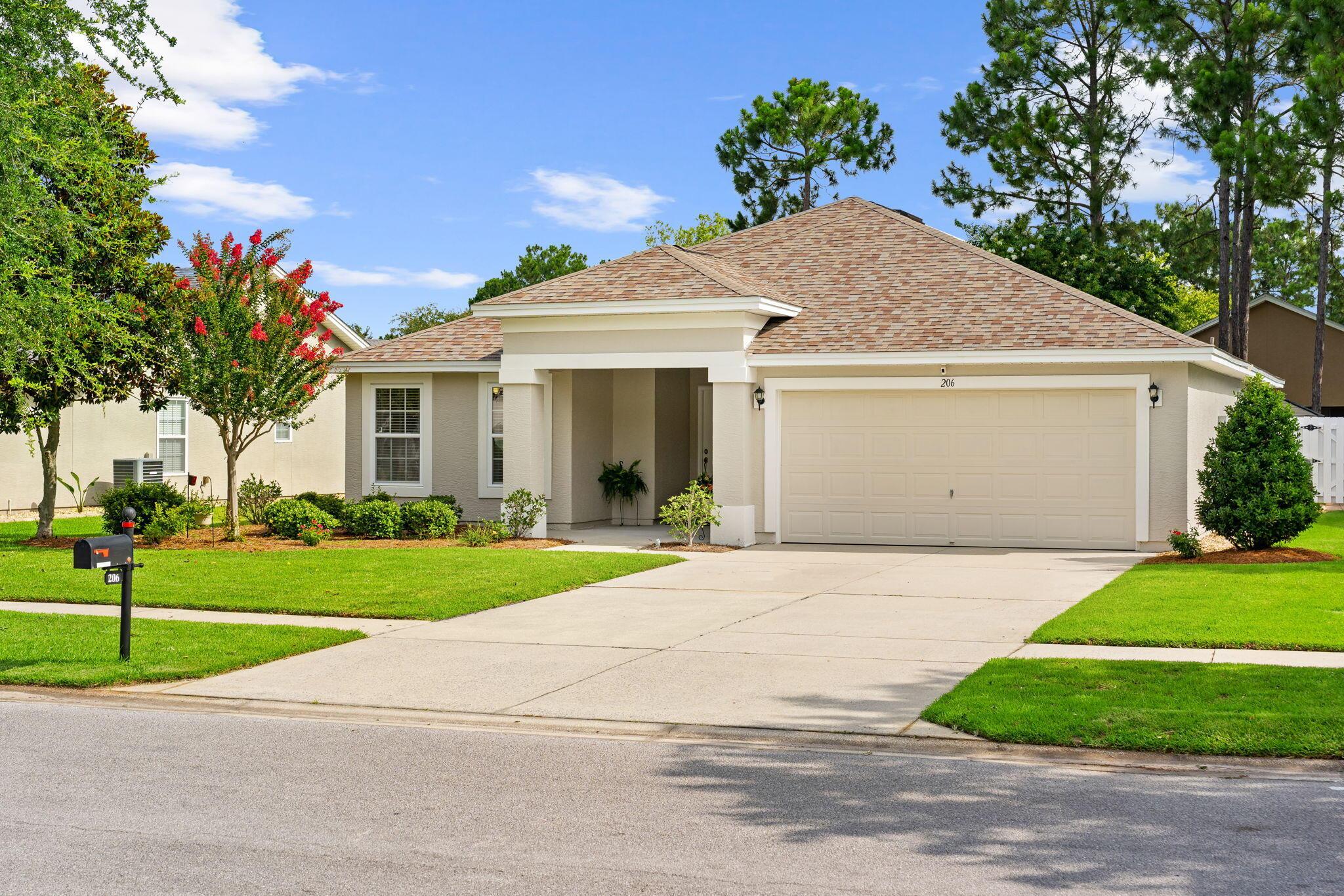 Image 2: 2-web-or-mls-PANHANDLE - 206 MIDDLEBURG