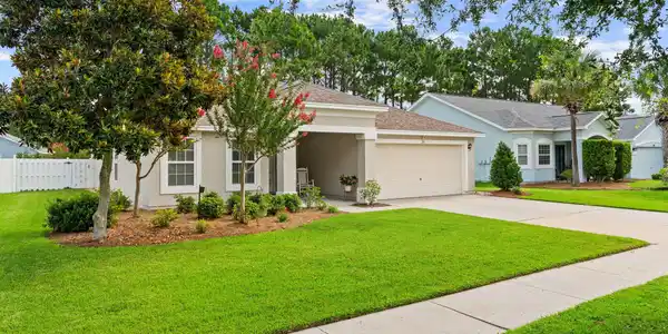 Image 3: 3-web-or-mls-PANHANDLE - 206 MIDDLEBURG