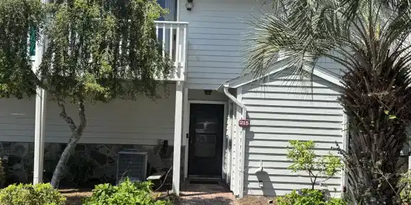 137 N Myrtle Drive