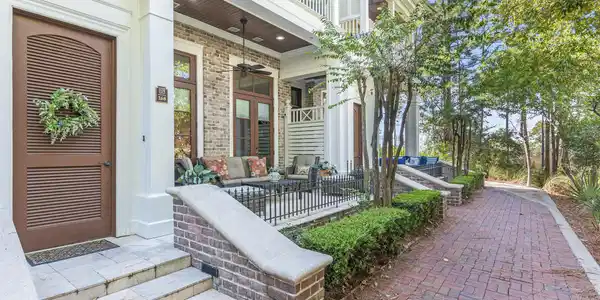9201 Market Street Inn 168