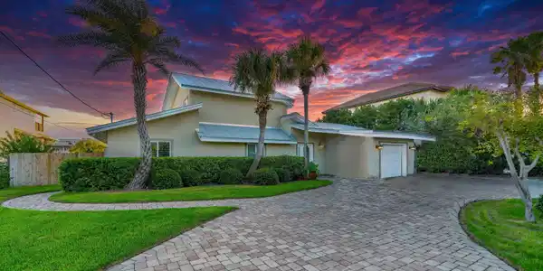 524 Vera Cruz Drive